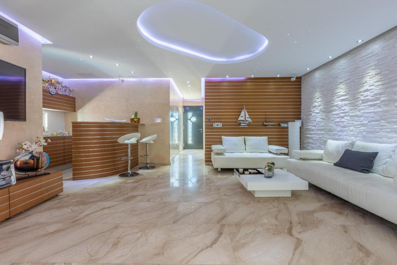 Villa M Dramalj Esterno foto